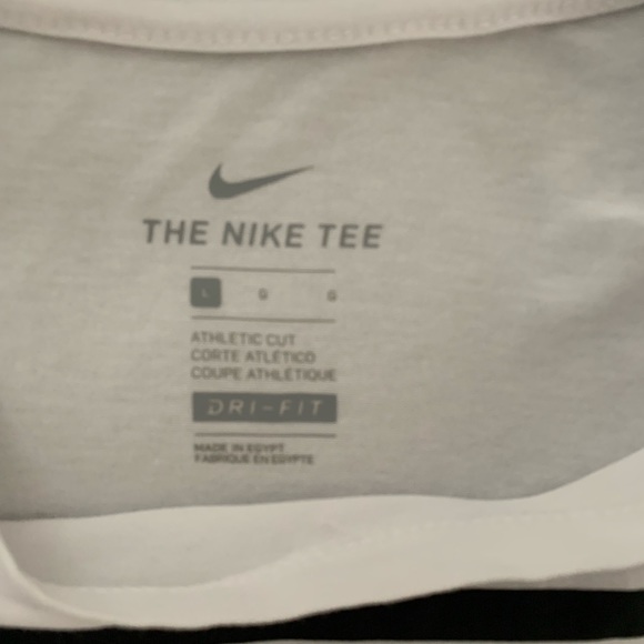 Men’s Nike Tee sz L - Picture 2 of 2